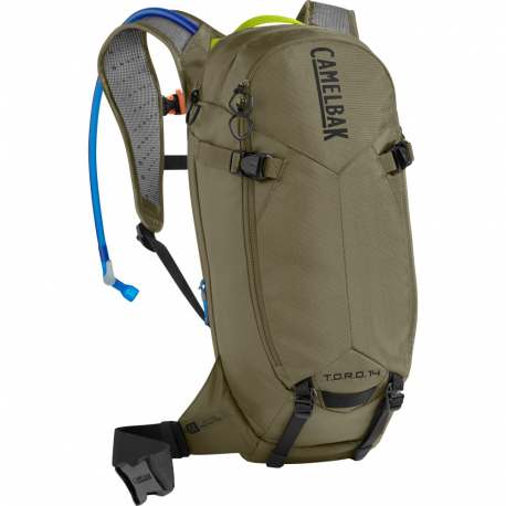 camelbak with back protector