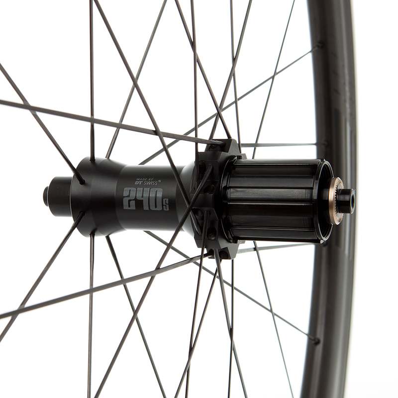 Coppia Ruote FFWD F6R 2:1 UD Full Carbon TR DT240S 2019 | Acquista 